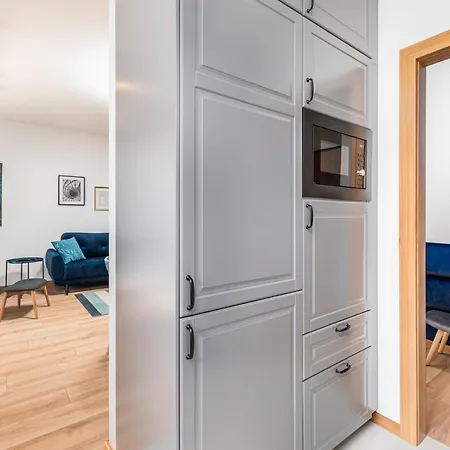 Hubnera 1 By Homeprime Apartment Warsaw
